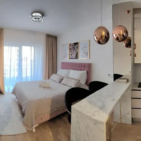 Lora Lux * Sarajevo