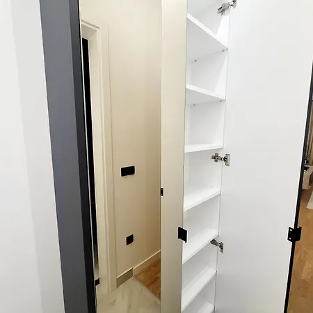 Lora Lux Apartment *