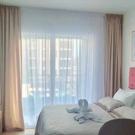 Lora Lux - Bulevar
