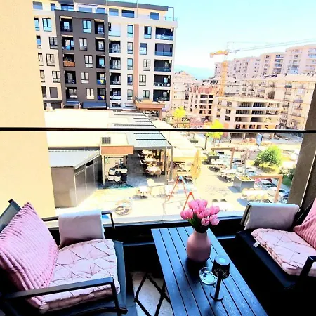 Lora Lux - Bulevar Sarajevo