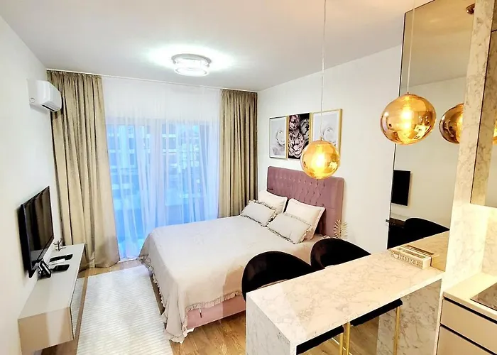 Lora Lux - Bulevar Apartment *