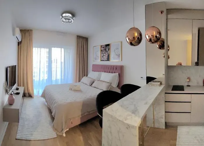 Lora Lux - Bulevar * Sarajevo