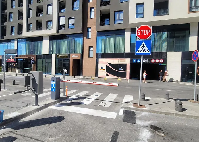 Apartment Lora Lux - Bulevar Sarajevo